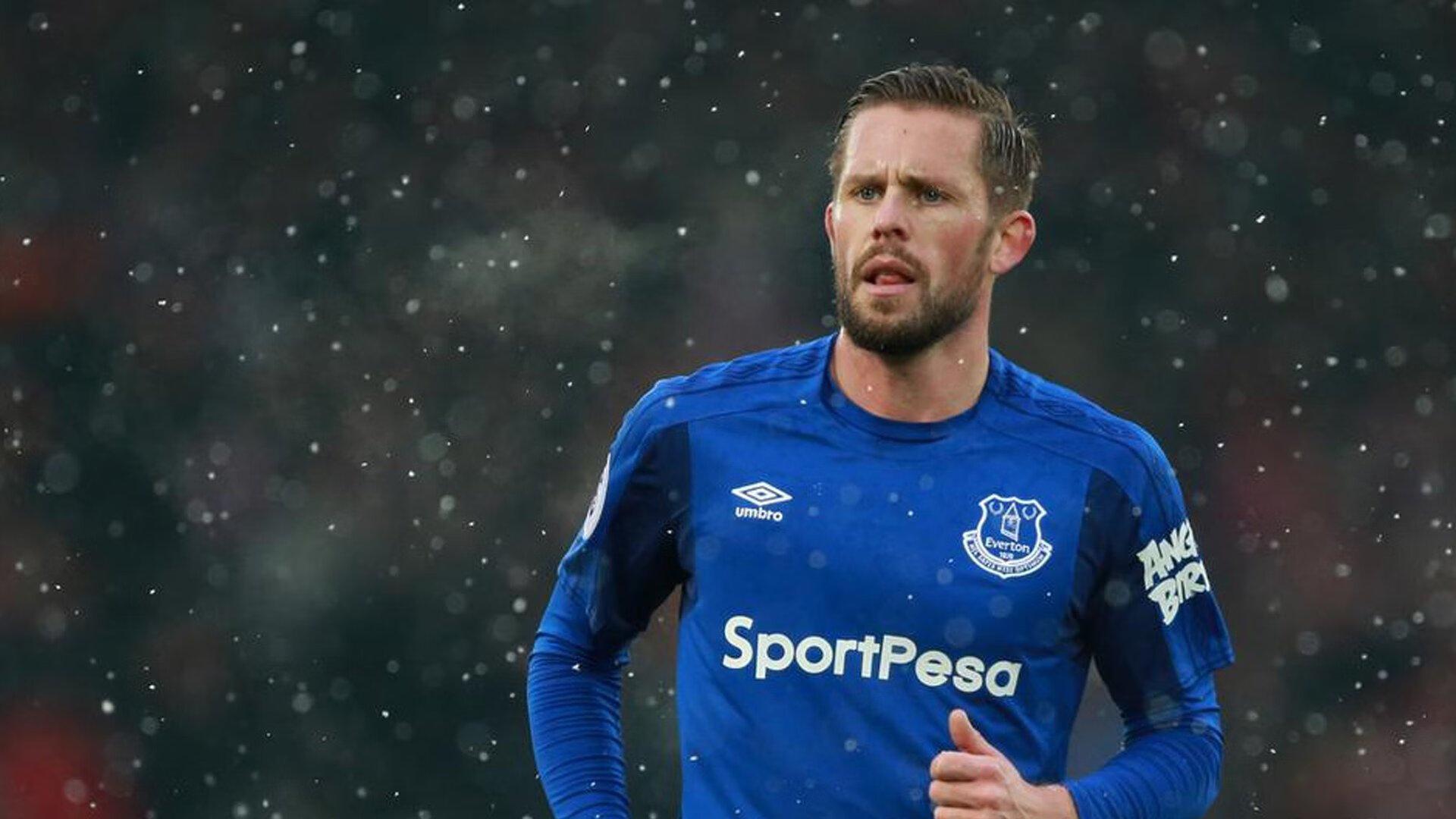 精神领袖回归！爱德华兹带伤奋战20分率队逆转取胜